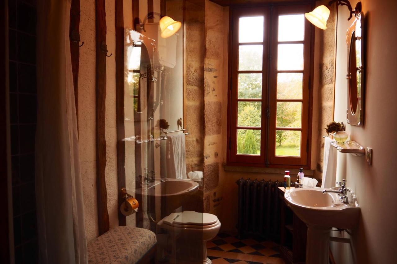 Château d'Isigny chambres d'Hôtes de charme près du Mont-Saint-Michel et de la Bretagne Esterno foto