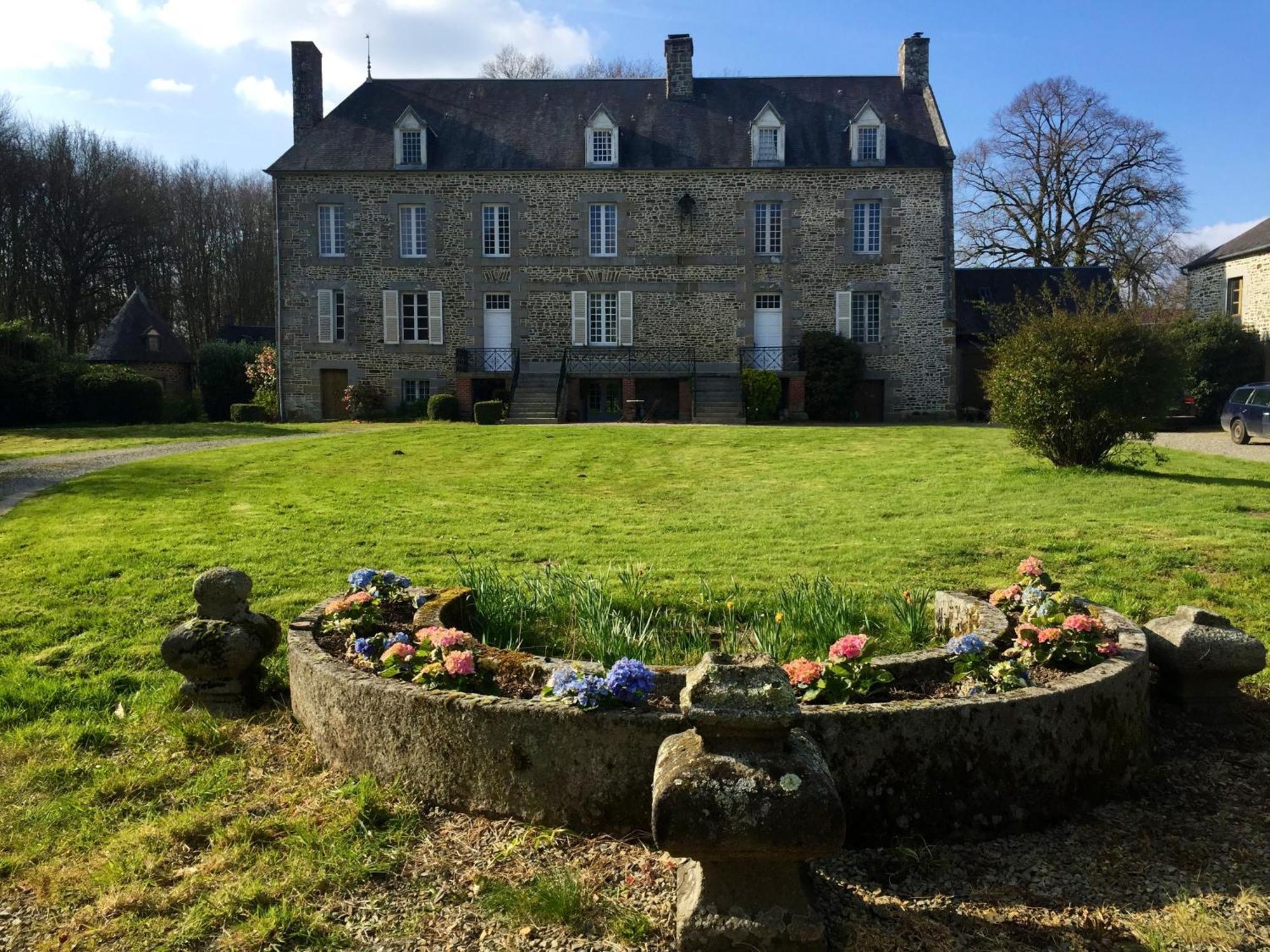 Château d'Isigny chambres d'Hôtes de charme près du Mont-Saint-Michel et de la Bretagne Esterno foto